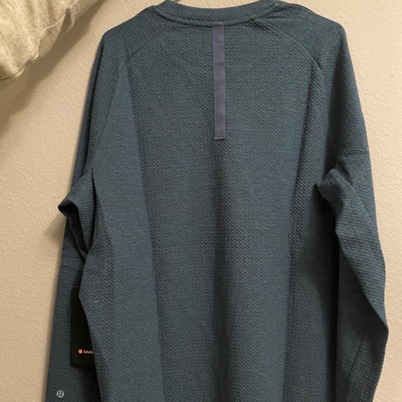 Lululemon crew neck - Picture 2 of 6